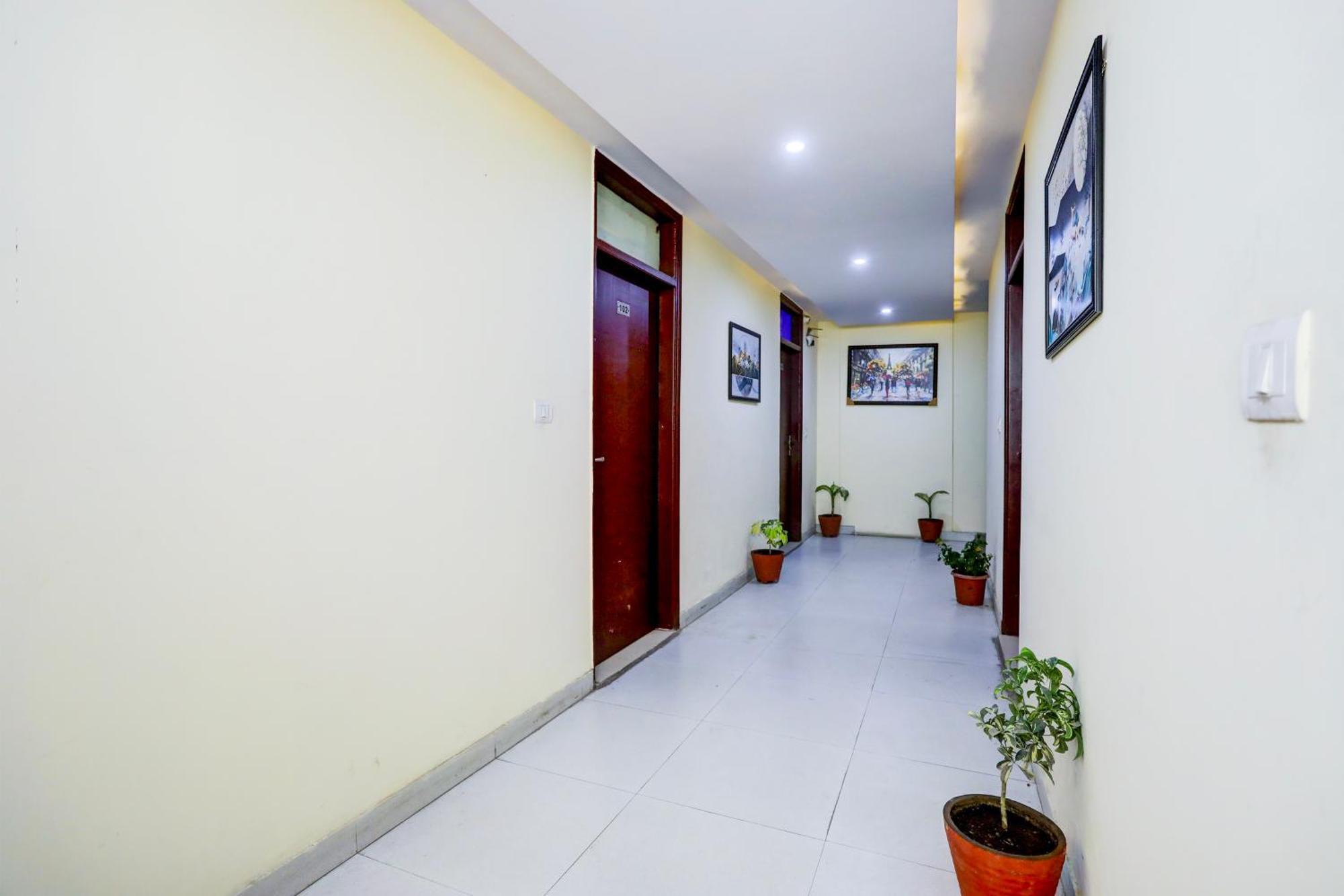 Global Stay Near Delhi Airport New Delhi Exterior photo
